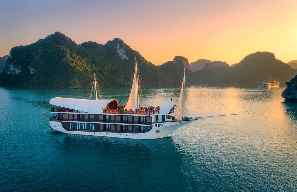 barco-bahia-halong